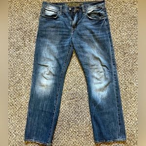 American Eagle straight fit jeans size 32/28